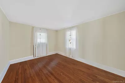 59 Robertson Road, Lynbrook, NY 11563 - Photo 14