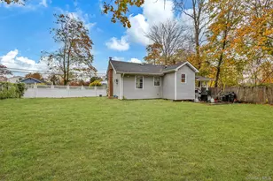 74 Weichers Ave, Ronkonkoma, NY 11779 - Photo 22