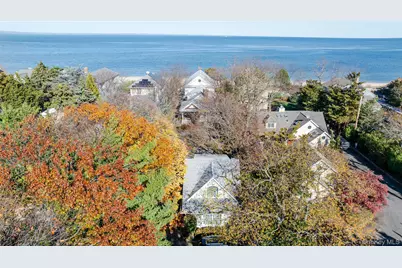 216 Asharoken Avenue, Northport, NY 11768 - Photo 2