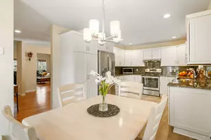 136 Edgewood Ave, Thornwood, NY 10594 - Photo 14