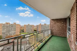 61-25 97th St, Rego Park, NY 11374 - Photo 22