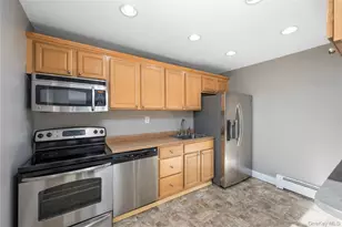 250 Beechwood Ave, Poughkeepsie, NY 12601 - Photo 6