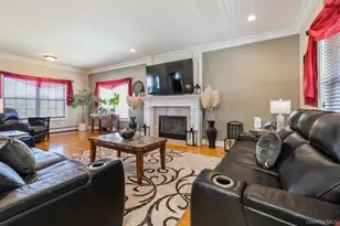 49 Calverton (Canterbury) Ct, Wading River, NY 11792 - Photo 8