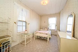 84-23 90th St, Woodhaven, NY 11421 - Photo 16