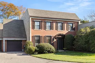 183 Captains Way, Bay Shore, NY 11706 - Photo 2