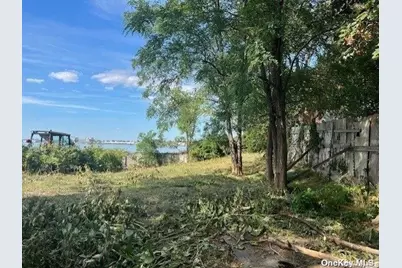 118-09 & 118-09A 29 Avenue, Flushing, NY 11354 - Photo 2