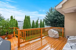 2261 Willow St, Wantagh, NY 11793 - Photo 28