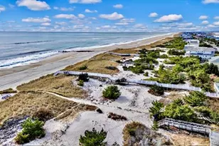 605 Dune Rd, Westhampton, NY 11977 - Photo 4