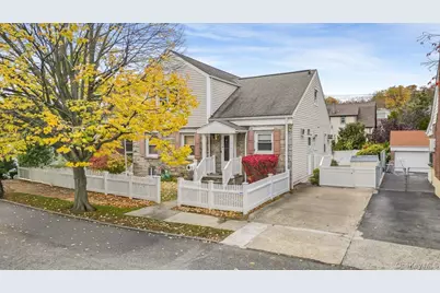 11 Woodbine Street, Yonkers, NY 10704 - Photo 2
