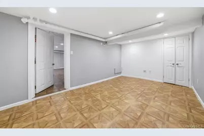 11 Woodbine Street, Yonkers, NY 10704 - Photo 26