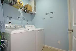 11 Macintosh, Selden, NY 11784 - Photo 16