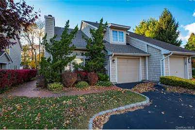 4 Cedar Ridge Lane, Bay Shore, NY 11706 - Photo 1