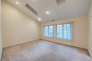 4 Cedar Rdg Ln, Bay Shore, NY 11706 - Photo 16