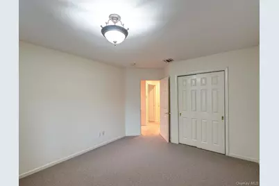 4 Cedar Ridge Lane, Bay Shore, NY 11706 - Photo 20