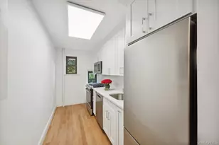 18 Palmer Ave, Bronxville, NY 10708 - Photo 2