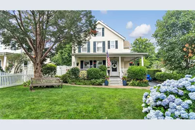 16 Clement Street, Glen Cove, NY 11542 - Photo 2