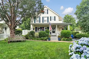 16 Clement St, Glen Cove, NY 11542 - Photo 2