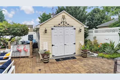 16 Clement Street, Glen Cove, NY 11542 - Photo 8