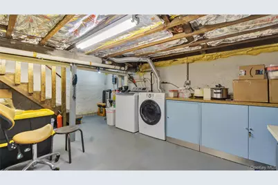 16 Clement Street, Glen Cove, NY 11542 - Photo 34