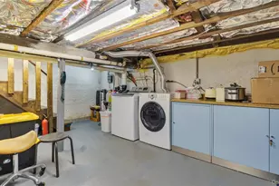 16 Clement St, Glen Cove, NY 11542 - Photo 34