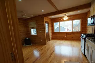 12 E Tiana Rd, Hampton Bays, NY 11946 - Photo 6