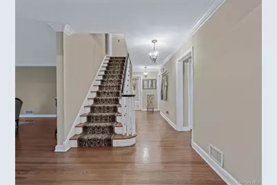 32 Forbes Boulevard, Eastchester, NY 10709 - Photo 8