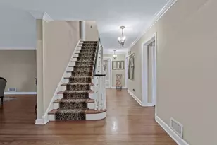 32 Forbes Blvd, Eastchester, NY 10709 - Photo 8