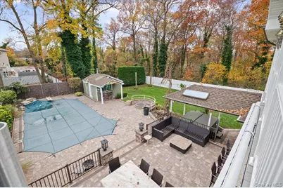 1650 Bridge Street, Merrick, NY 11566 - Photo 34