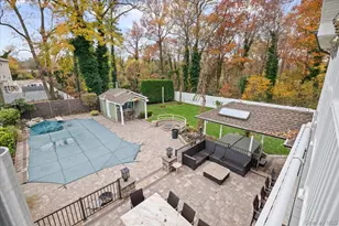 1650 Bridge St, Merrick, NY 11566 - Photo 34