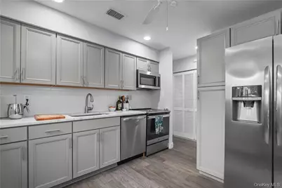 208 Harris Road #EB3, Bedford Hills, NY 10507 - Photo 6