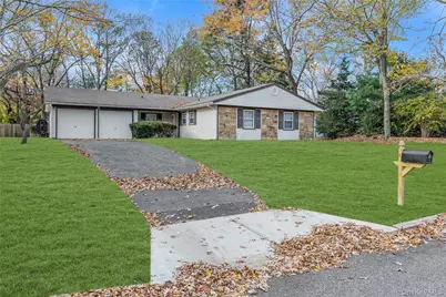 4 Hillsdale Lane, Coram, NY 11727 - Photo 24