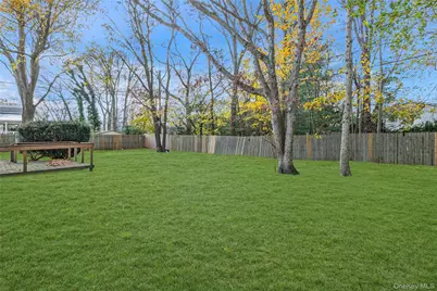 4 Hillsdale Lane, Coram, NY 11727 - Photo 22