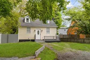 75 Cypress Dr, Mastic Beach, NY 11951 - Photo 2