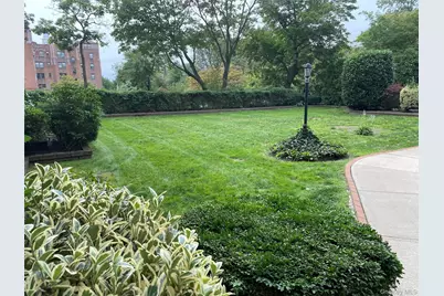 4810 Boston Post Road #2D, Pelham, NY 10803 - Photo 26