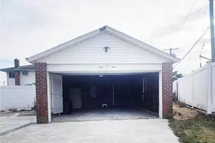 469 River St, Oceanside, NY 11572 - Photo 20