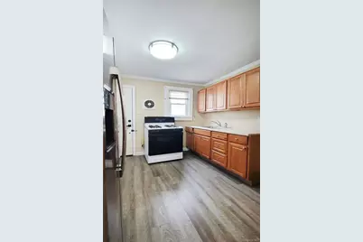 469 River Street, Oceanside, NY 11572 - Photo 10