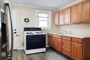 469 River St, Oceanside, NY 11572 - Photo 10