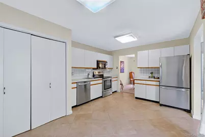 201 Woodsbrooke Drive, Mahopac, NY 10541 - Photo 16