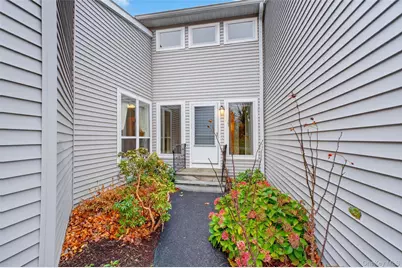 201 Woodsbrooke Drive, Mahopac, NY 10541 - Photo 4