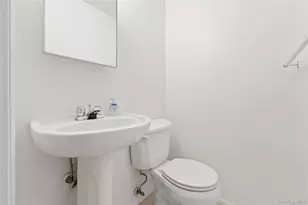 399 Birchwood Rd, Brookhaven, NY 11763 - Photo 14