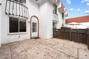 399 Birchwood Rd, Brookhaven, NY 11763 - Photo 2