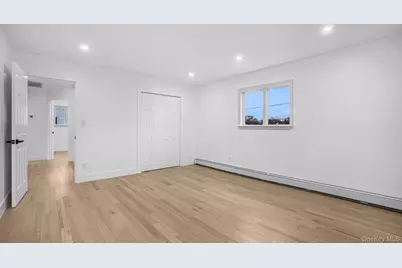 300 W 21st Street, Deer Park, NY 11729 - Photo 20