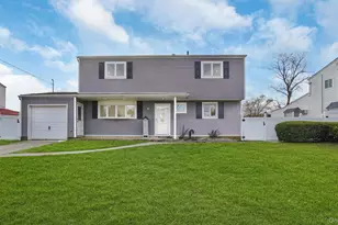 300 W 21st St, Deer Park, NY 11729 - Photo 30