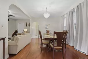 32 Franklin Ave, Lynbrook, NY 11563 - Photo 8