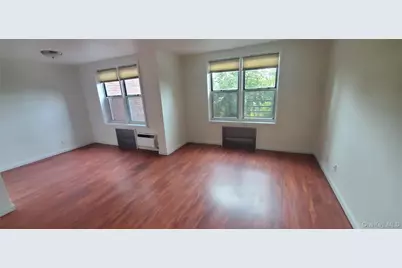 42 Pine Street #2E, Yonkers, NY 10701 - Photo 1