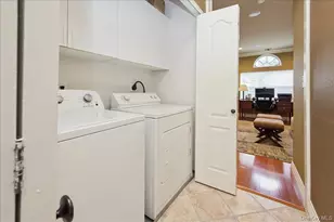 51 Windwatch Dr Dr, Hauppauge, NY 11788 - Photo 30