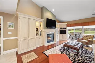 51 Windwatch Dr Dr, Hauppauge, NY 11788 - Photo 16