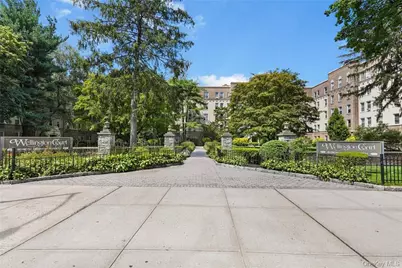 472 Gramatan Avenue #M2, Mount Vernon, NY 10552 - Photo 2