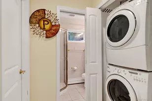 330 Bayville Ave, Bayville, NY 11709 - Photo 14