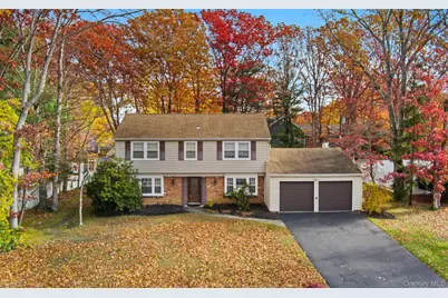 19 Barnwell Lane, Stony Brook, NY 11790 - Photo 1